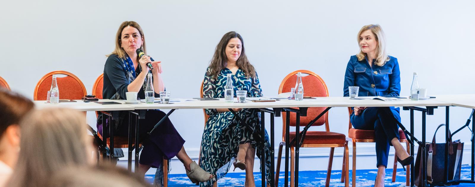 speakeri conferinta